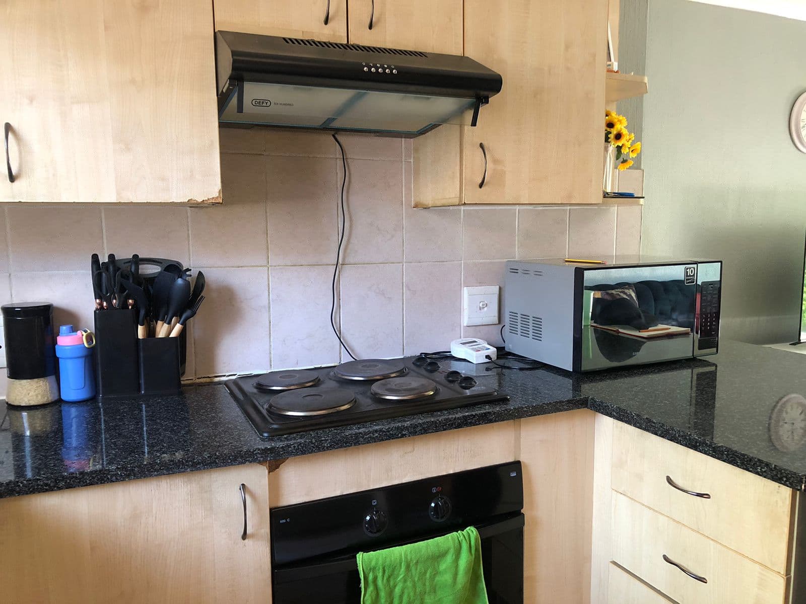 2 Bedroom House For Sale in Wilgeheuwel, Roodepoort — image 7