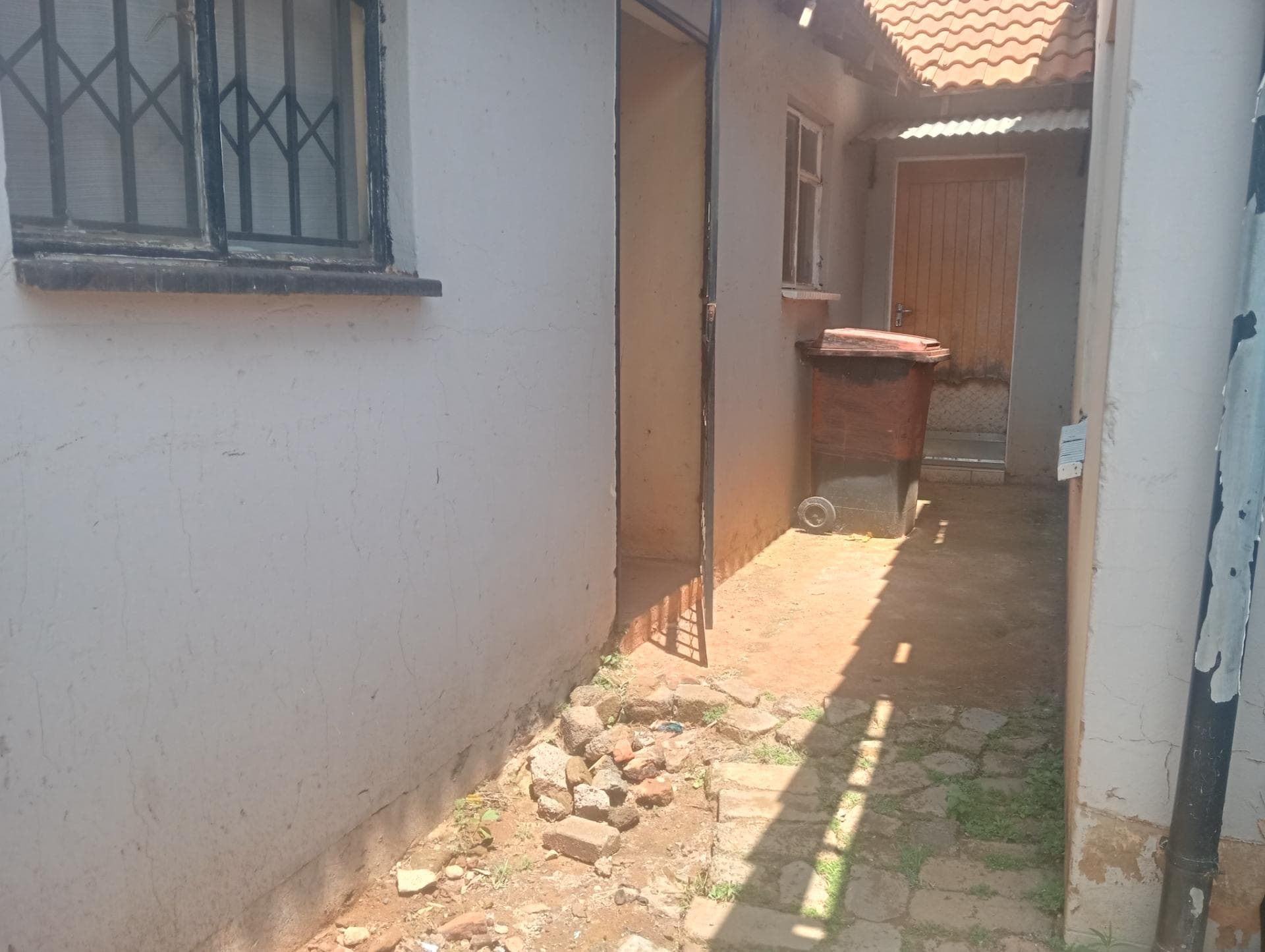 3 Bedroom House For Sale in Protea Glen Ext, Soweto — image 10