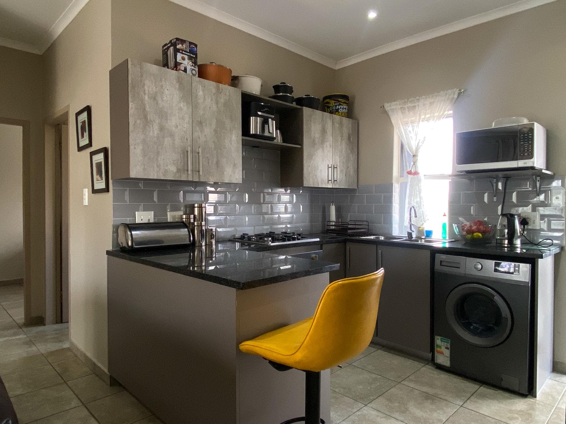 2 Bedroom Apartment / Flat For Sale in Ruimsig, Roodepoort — image 4
