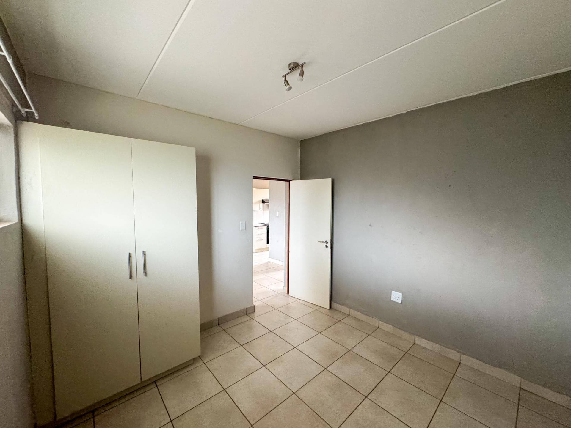 2 Bedroom Apartment / Flat For Sale in Protea Glen, Soweto — image 7