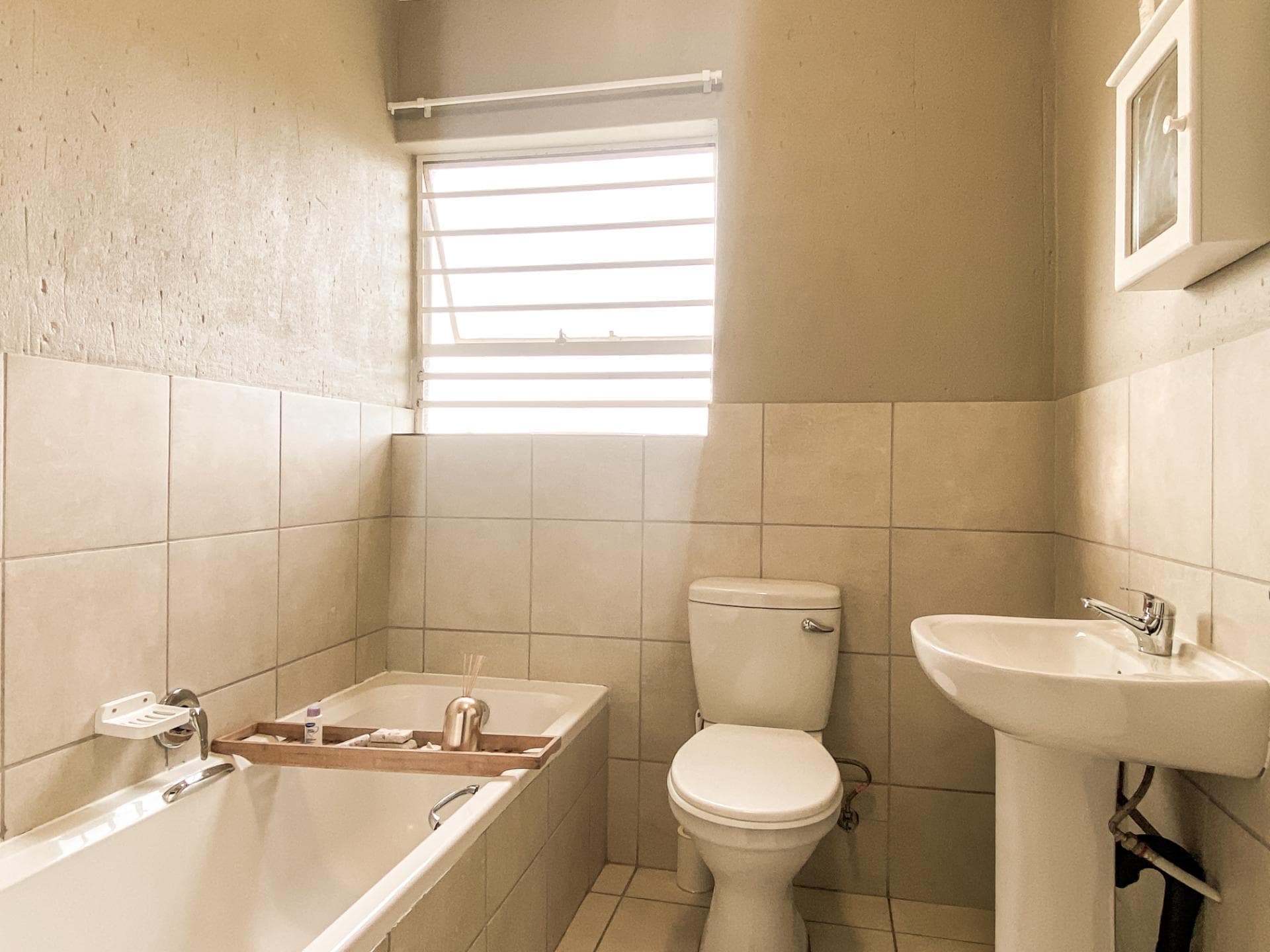 2 Bedroom Apartment / Flat For Sale in Ruimsig, Roodepoort — image 19