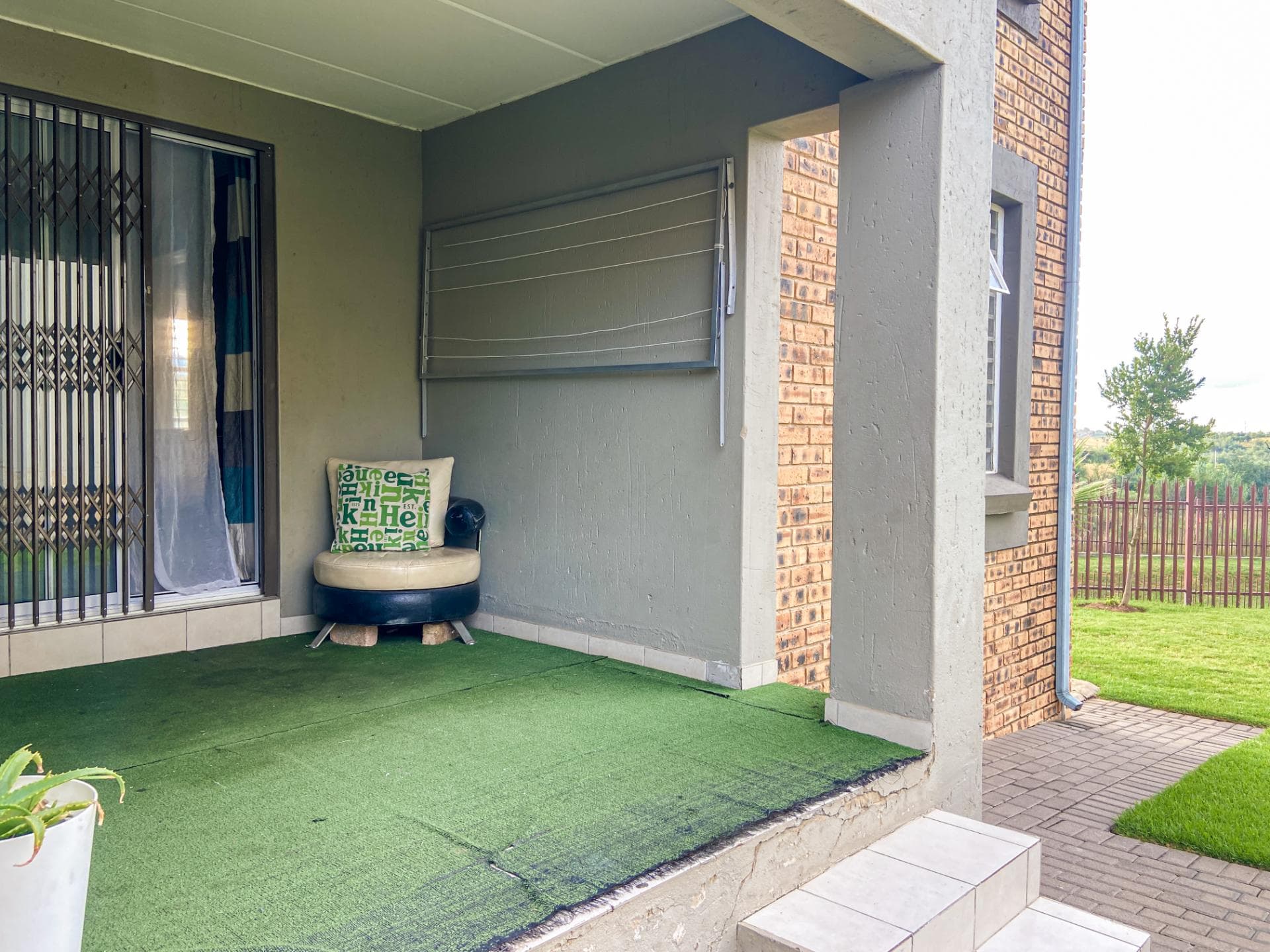 2 Bedroom Apartment / Flat For Sale in Ruimsig, Roodepoort — image 20