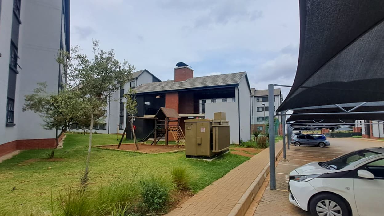 2 Bedroom Apartment / Flat For Sale in Jabulani, Soweto — image 13