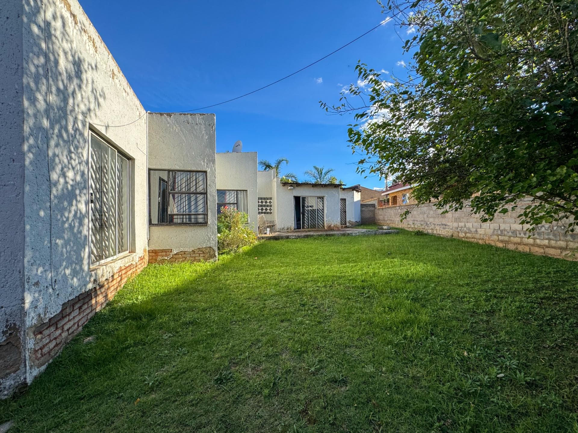 3 Bedroom House For Sale in Mondeor, Johannesburg — image 18
