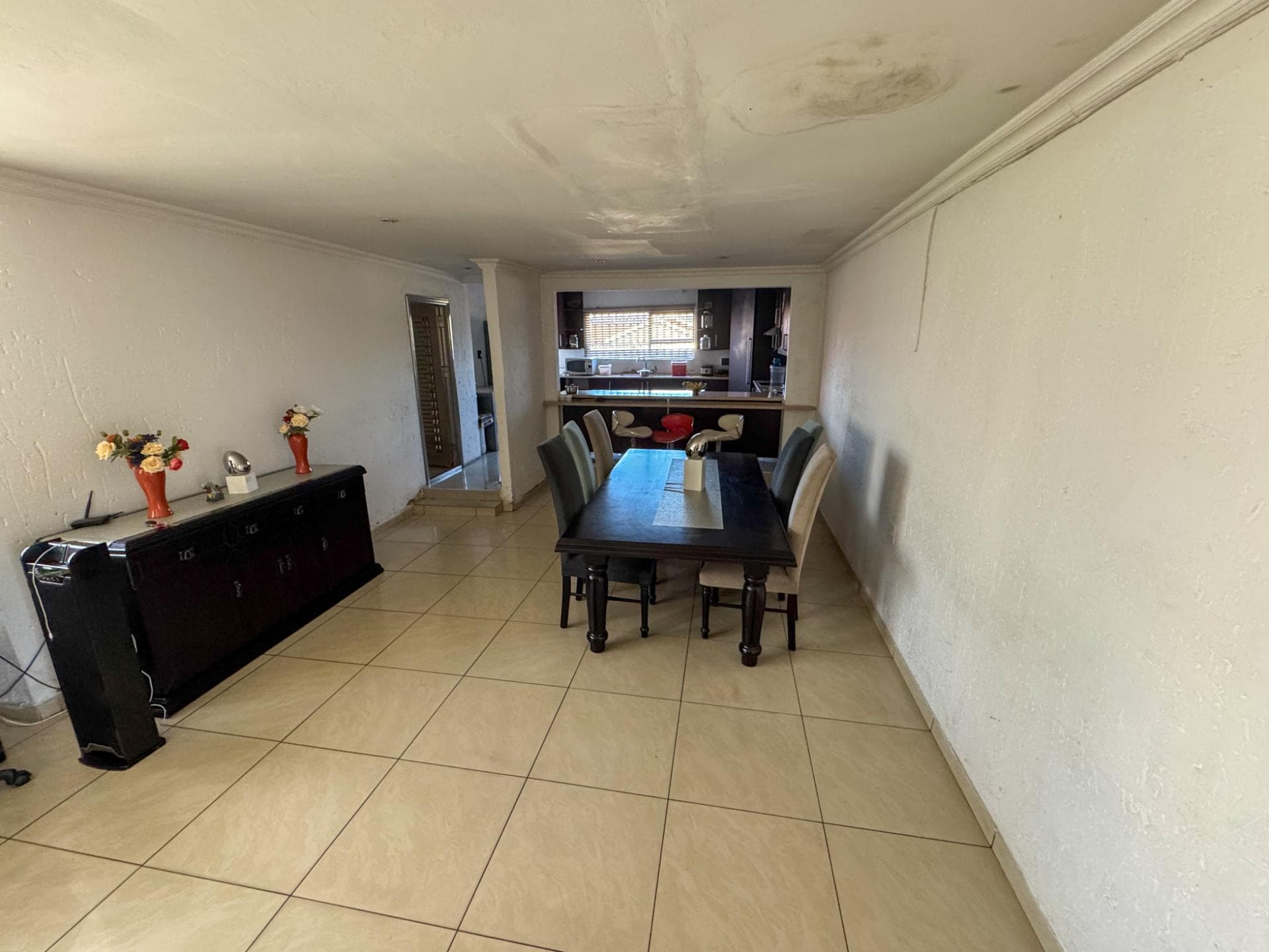 3 Bedroom House For Sale in Mondeor, Johannesburg — image 4