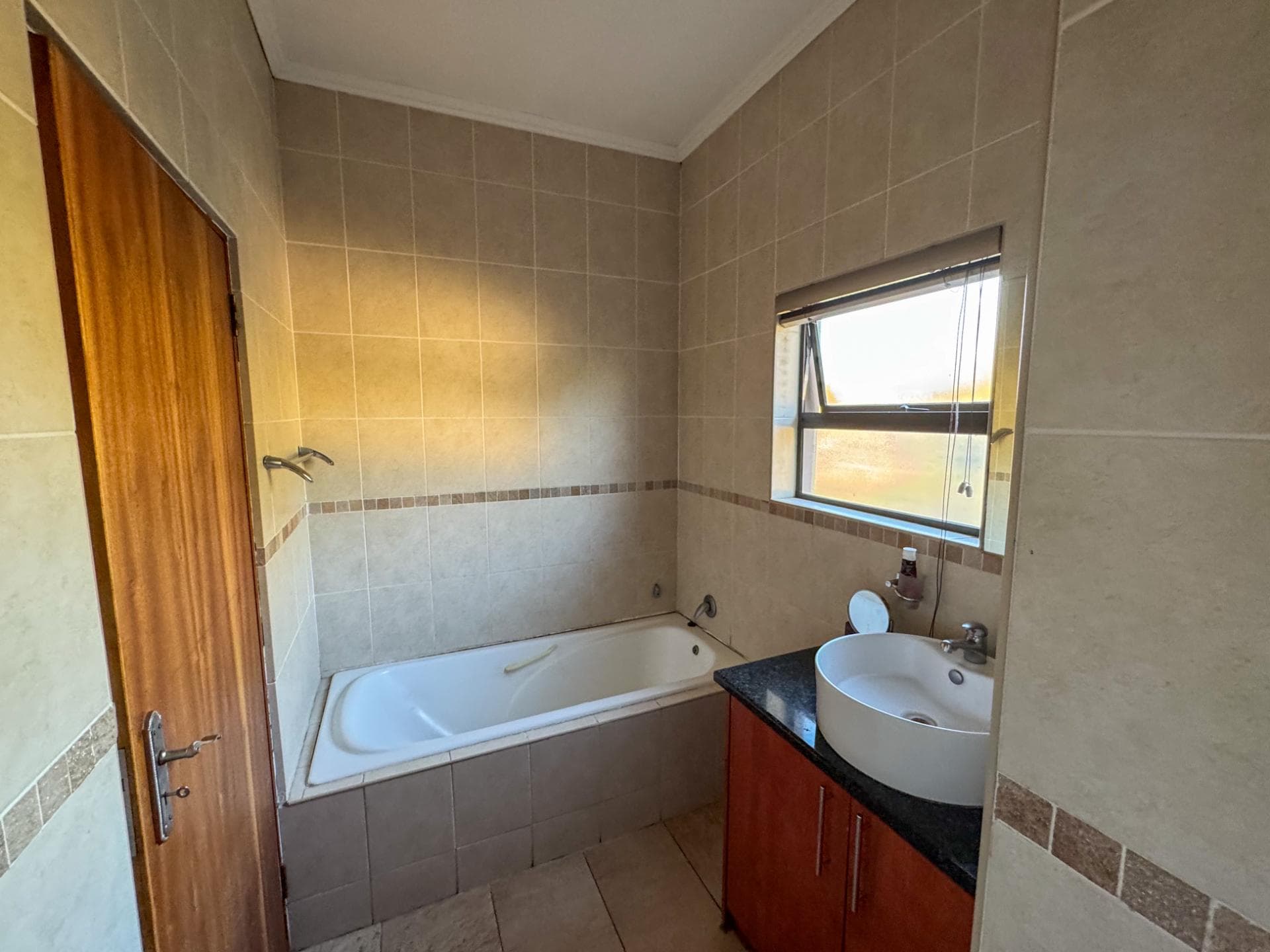 3 Bedroom House For Sale in Mondeor, Johannesburg — image 15