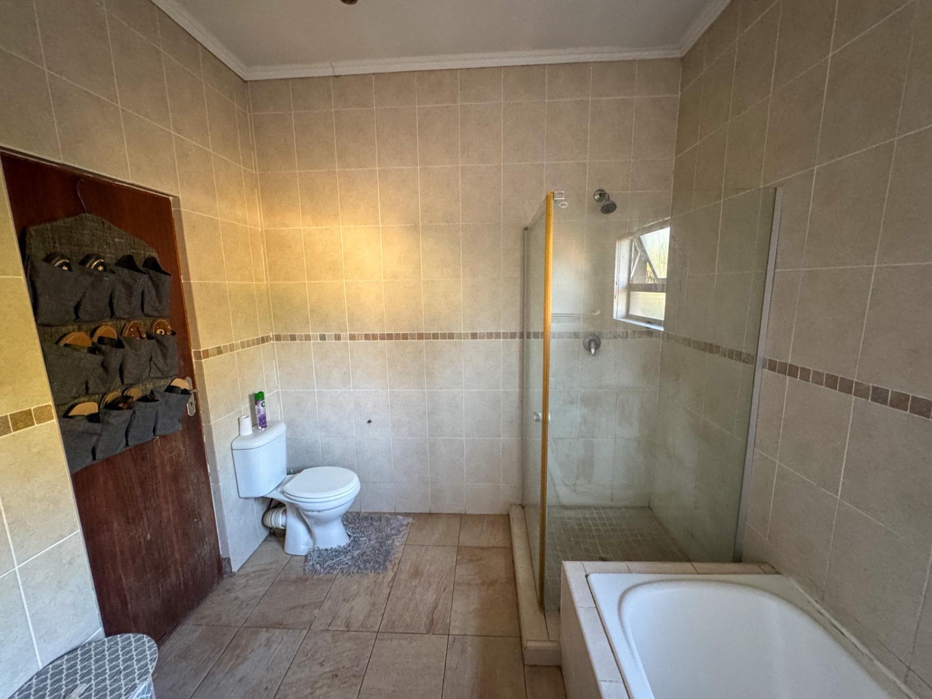 3 Bedroom House For Sale in Mondeor, Johannesburg — image 16