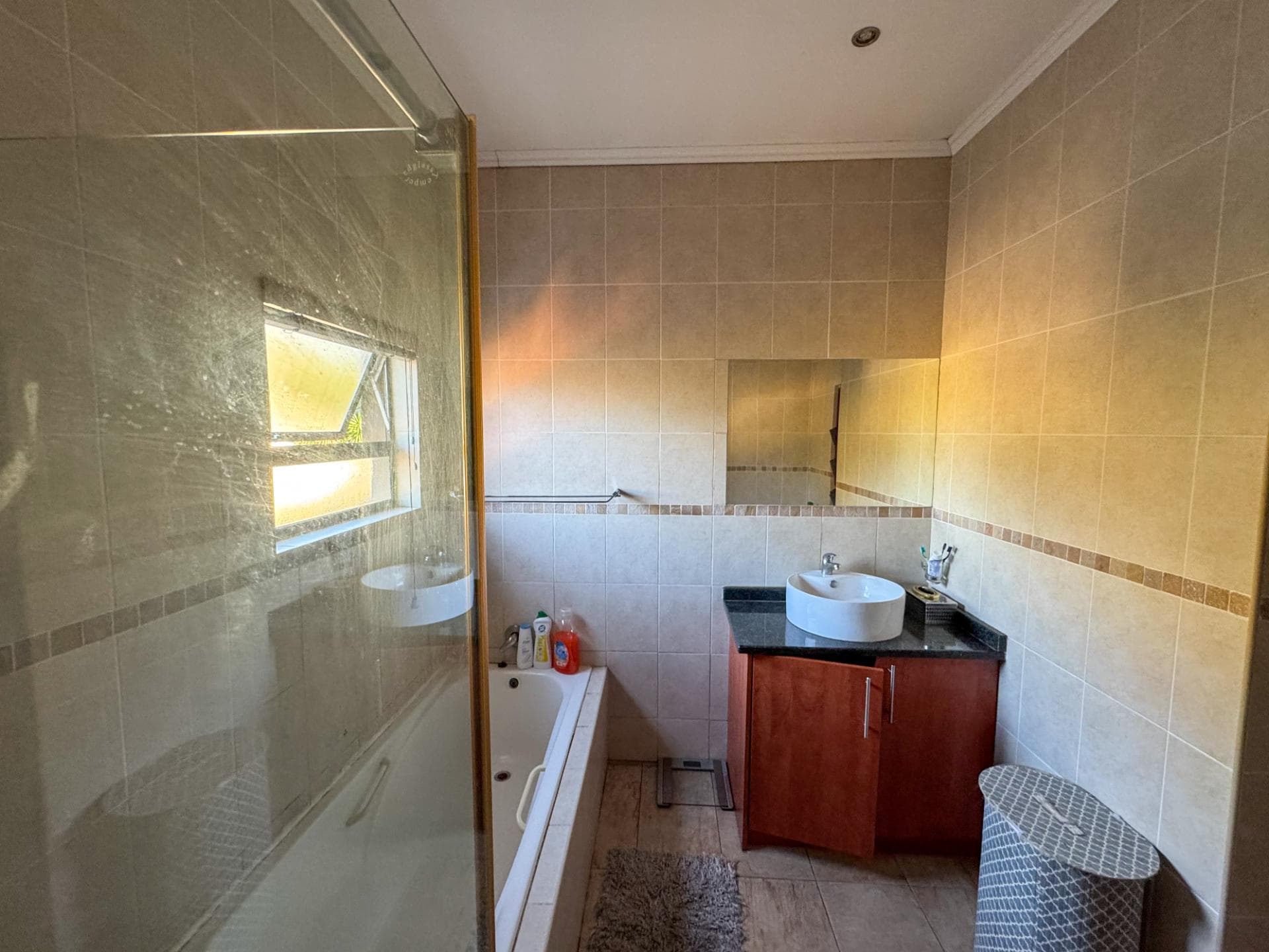 3 Bedroom House For Sale in Mondeor, Johannesburg — image 18