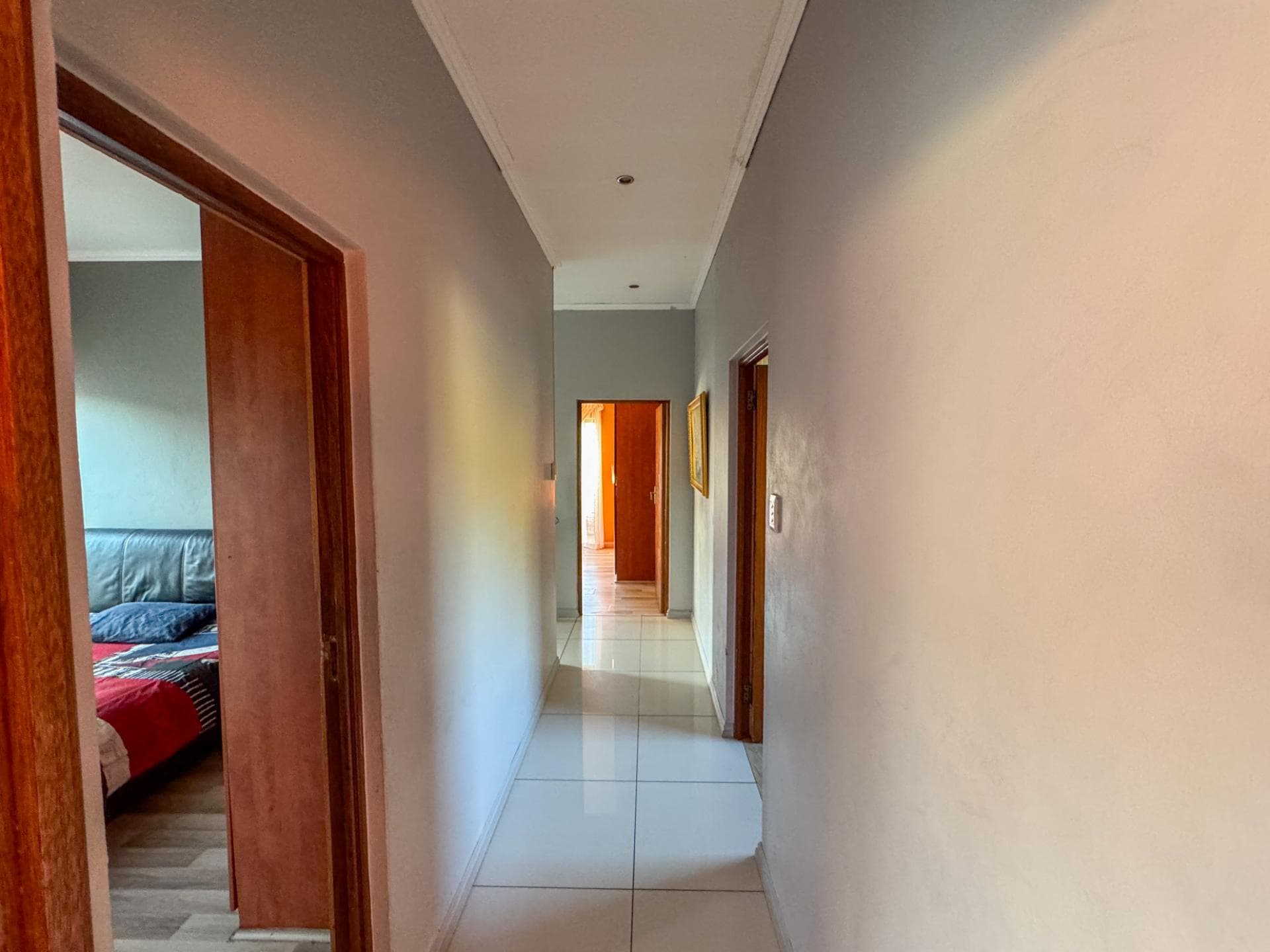 3 Bedroom House For Sale in Mondeor, Johannesburg — image 22