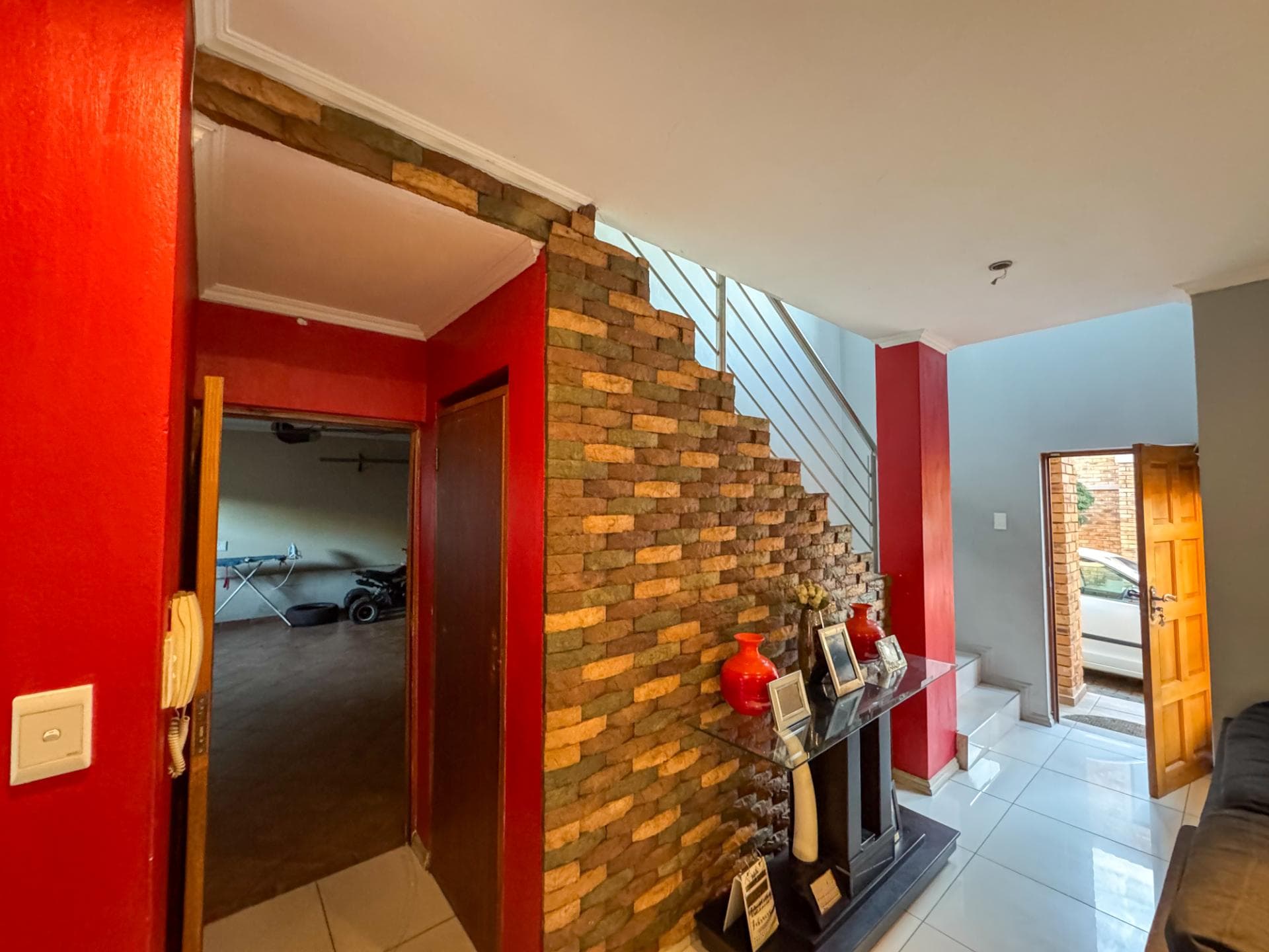 3 Bedroom House For Sale in Mondeor, Johannesburg — image 25