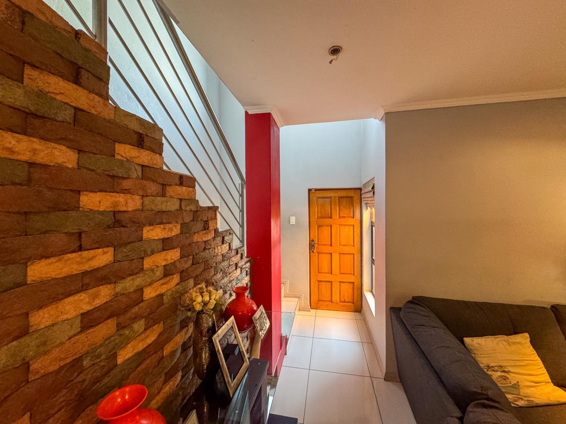 3 Bedroom House For Sale in Mondeor, Johannesburg — image 6