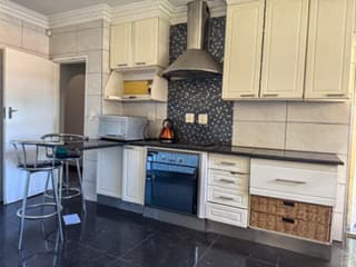 Dual-Income Alberton Home with Pool, Yard & Bachelor Unit — image 6