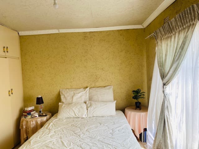 3 Bedroom House For Sale in Diepkloof Zone 4, Diepkloof — image 18
