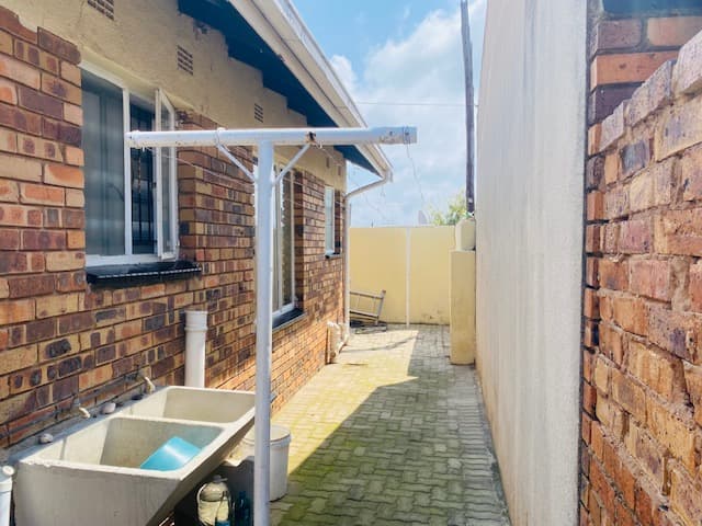 3 Bedroom House For Sale in Diepkloof Zone 4, Diepkloof — image 26