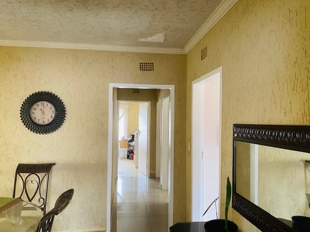 3 Bedroom House For Sale in Diepkloof Zone 4, Diepkloof — image 9