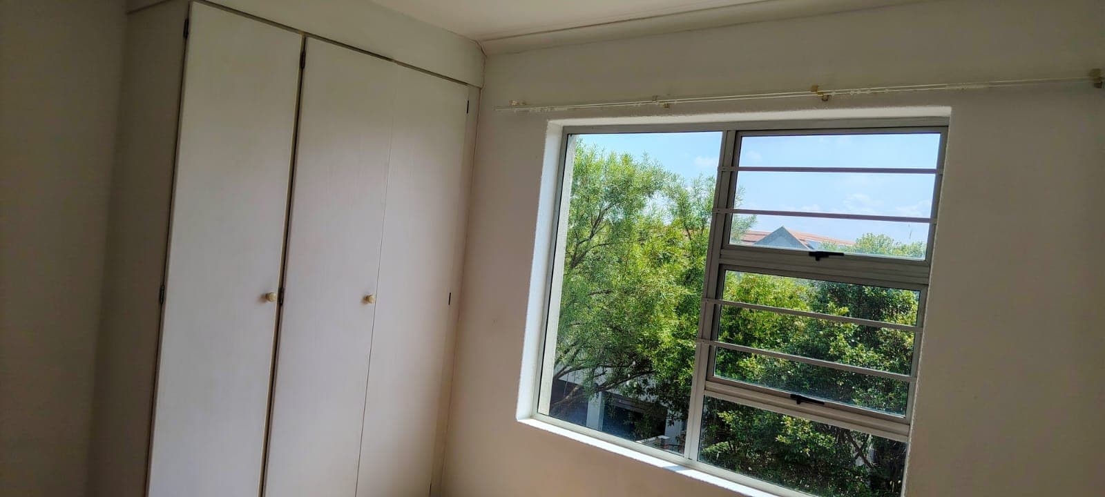 3 Bedroom Townhouse For Sale in Randburg Central, Randburg — image 12