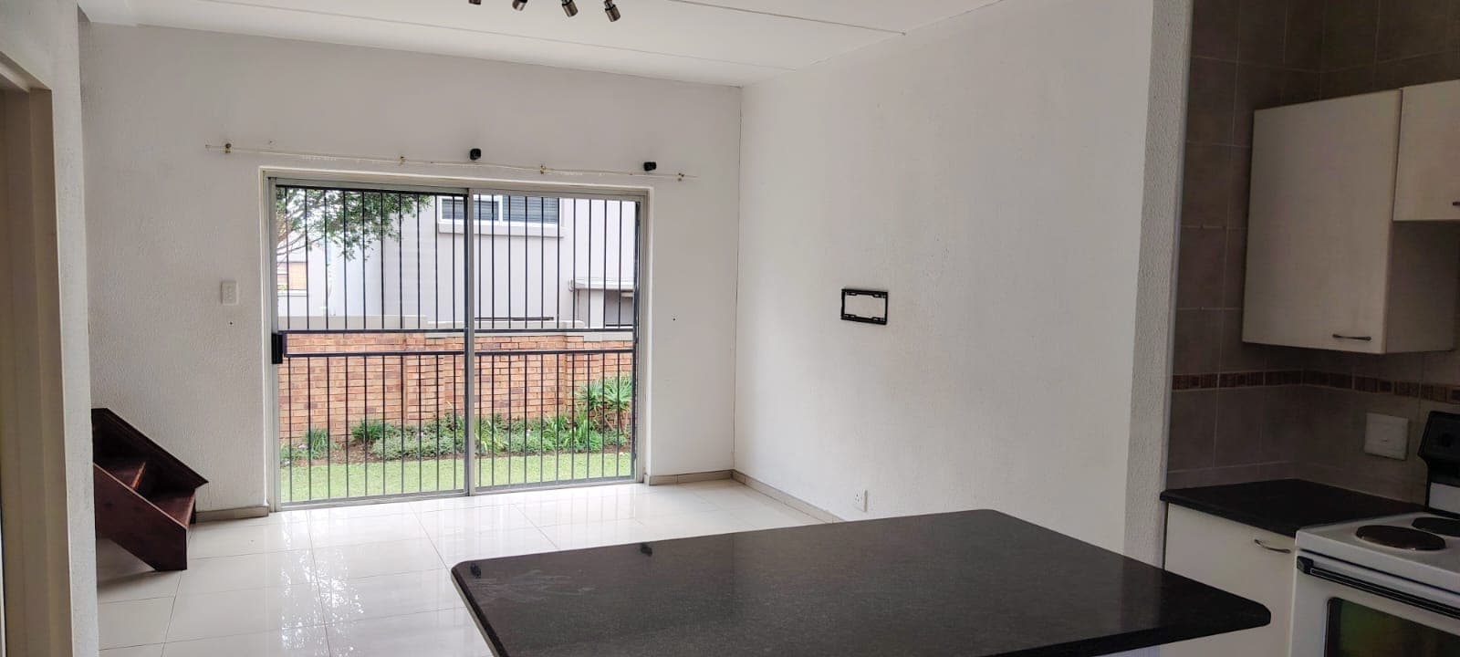 3 Bedroom Townhouse For Sale in Randburg Central, Randburg — image 8