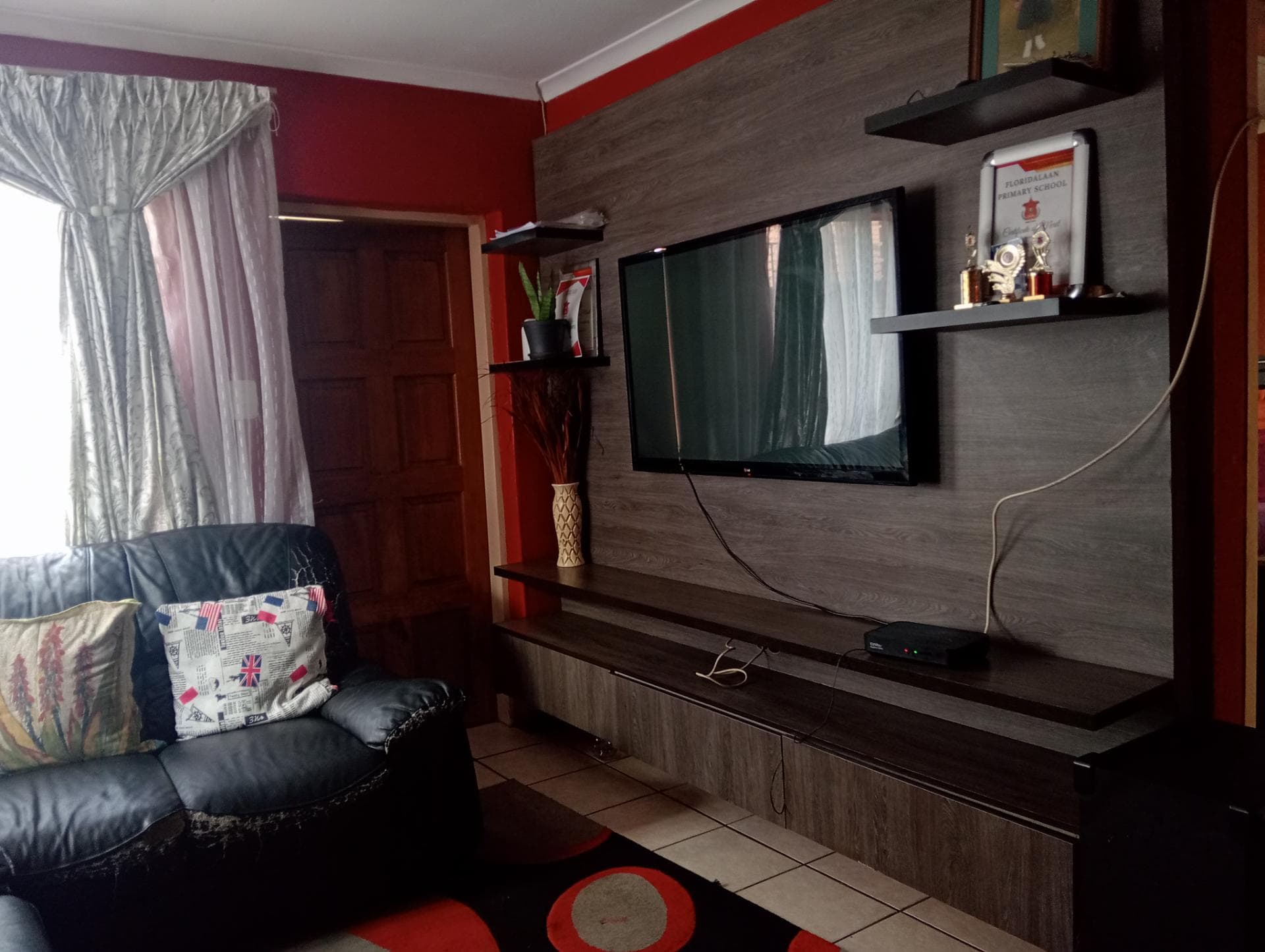 2 Bedroom Apartment / Flat For Sale in Protea Glen, Soweto — image 2
