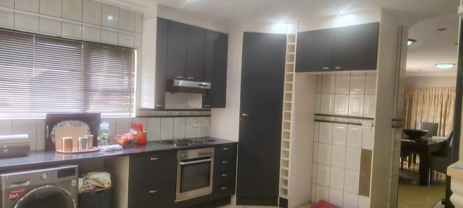 4 Bedroom House For Sale in Willowbrook, Roodepoort — image 10