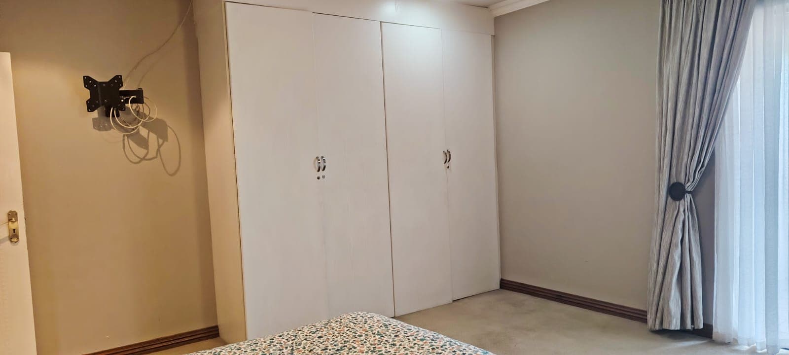 4 Bedroom House For Sale in Willowbrook, Roodepoort — image 20