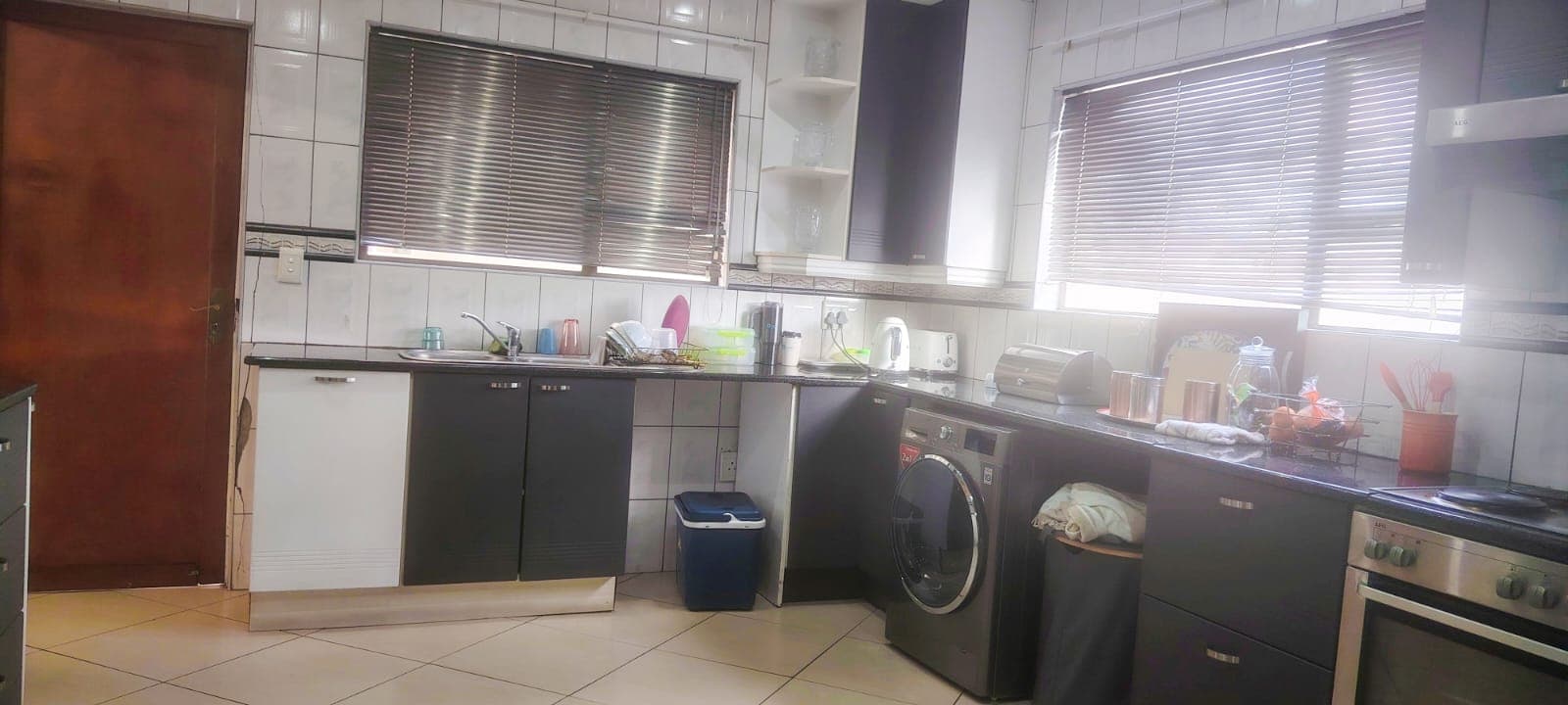 4 Bedroom House For Sale in Willowbrook, Roodepoort — image 8