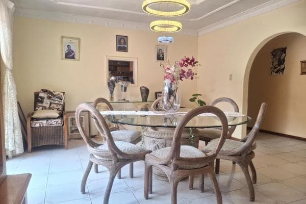 7 Bedroom House For Sale in Diepkloof, Diepkloof — image 16