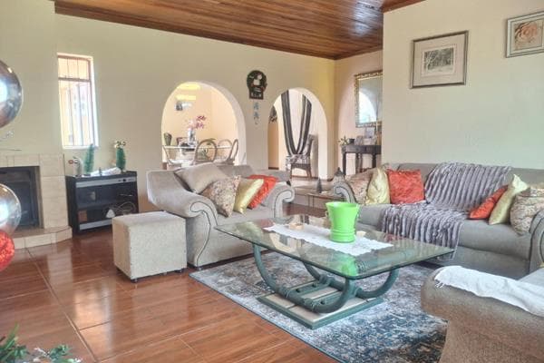 7 Bedroom House For Sale in Diepkloof, Diepkloof — image 17