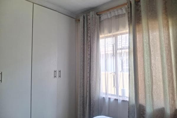7 Bedroom House For Sale in Diepkloof, Diepkloof — image 28