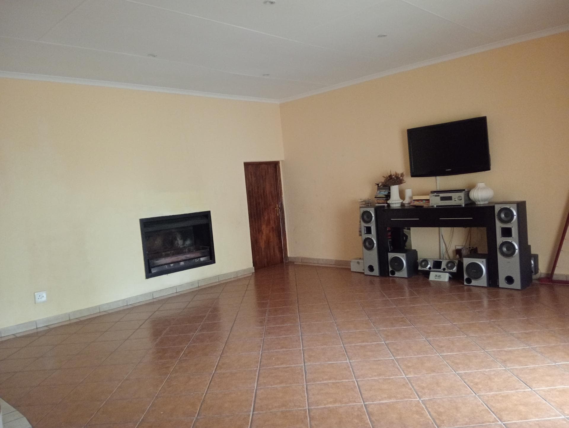 5 Bedroom House For Sale in Rangeview Ext 4, Krugersdorp — image 13