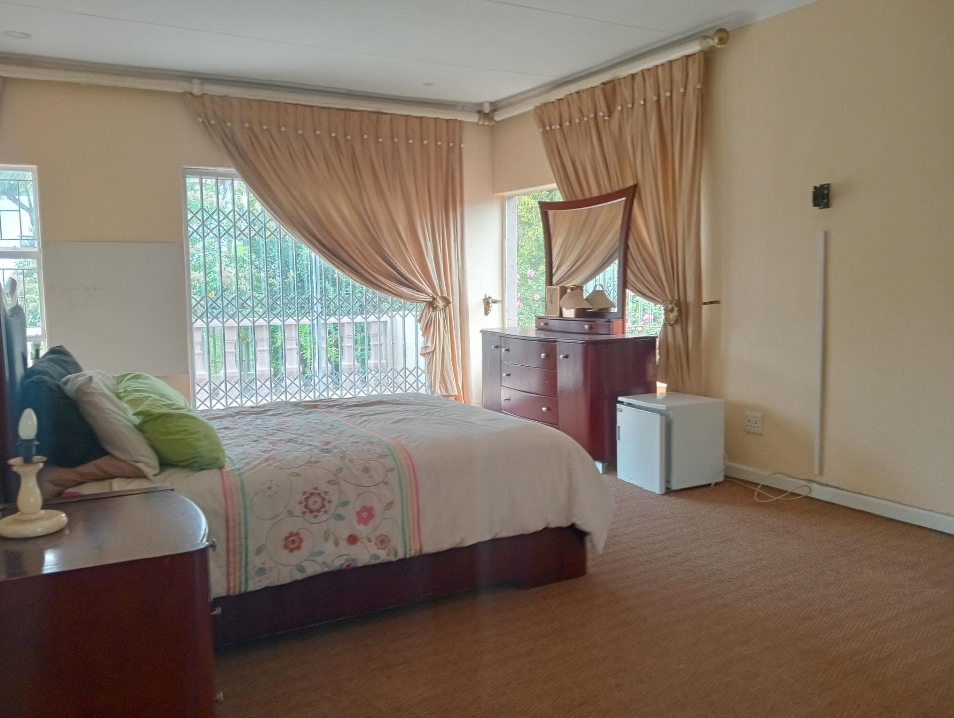 5 Bedroom House For Sale in Rangeview Ext 4, Krugersdorp — image 5