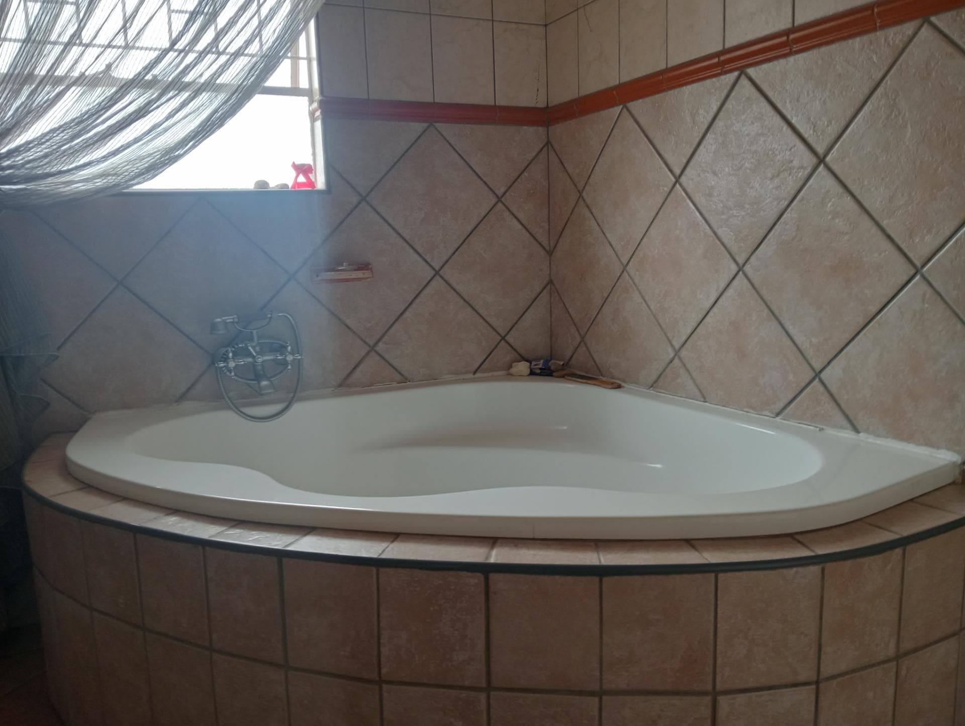 5 Bedroom House For Sale in Rangeview Ext 4, Krugersdorp — image 7