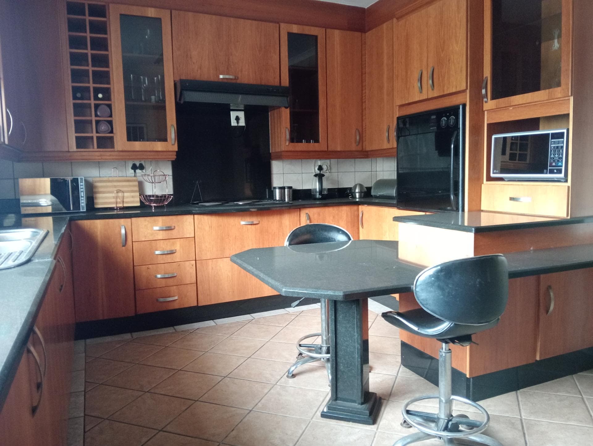 5 Bedroom House For Sale in Rangeview Ext 4, Krugersdorp — image 8