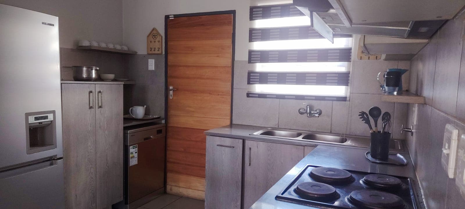 4 Bedroom House For Sale in Mindalore, Krugersdorp — image 12