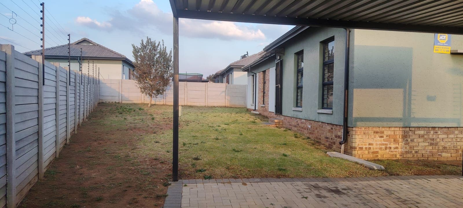 4 Bedroom House For Sale in Mindalore, Krugersdorp — image 6