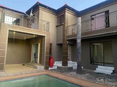 Cluster House For Sale in Willowbrook, Roodepoort