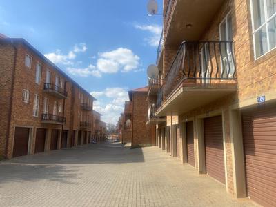 Apartment / Flat For Rent in Willow Acres, Pretoria