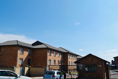 Apartment / Flat For Sale in Grand Central, Midrand