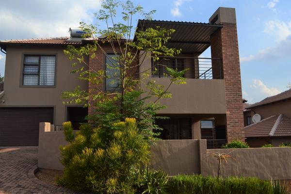 Property For Sale in Ruimsig Country Estate, Krugersdorp
