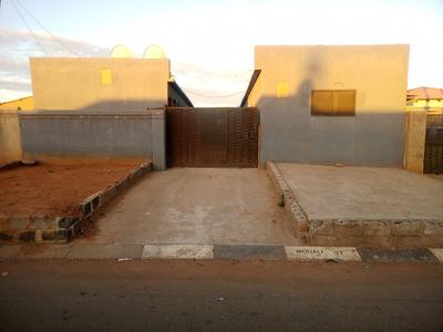 House For Sale in Doornkop, Soweto