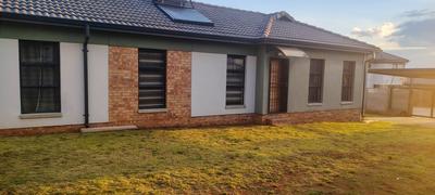 House For Sale in Mindalore, Krugersdorp