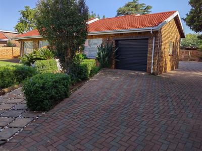 House For Rent in Ennerdale, Johannesburg